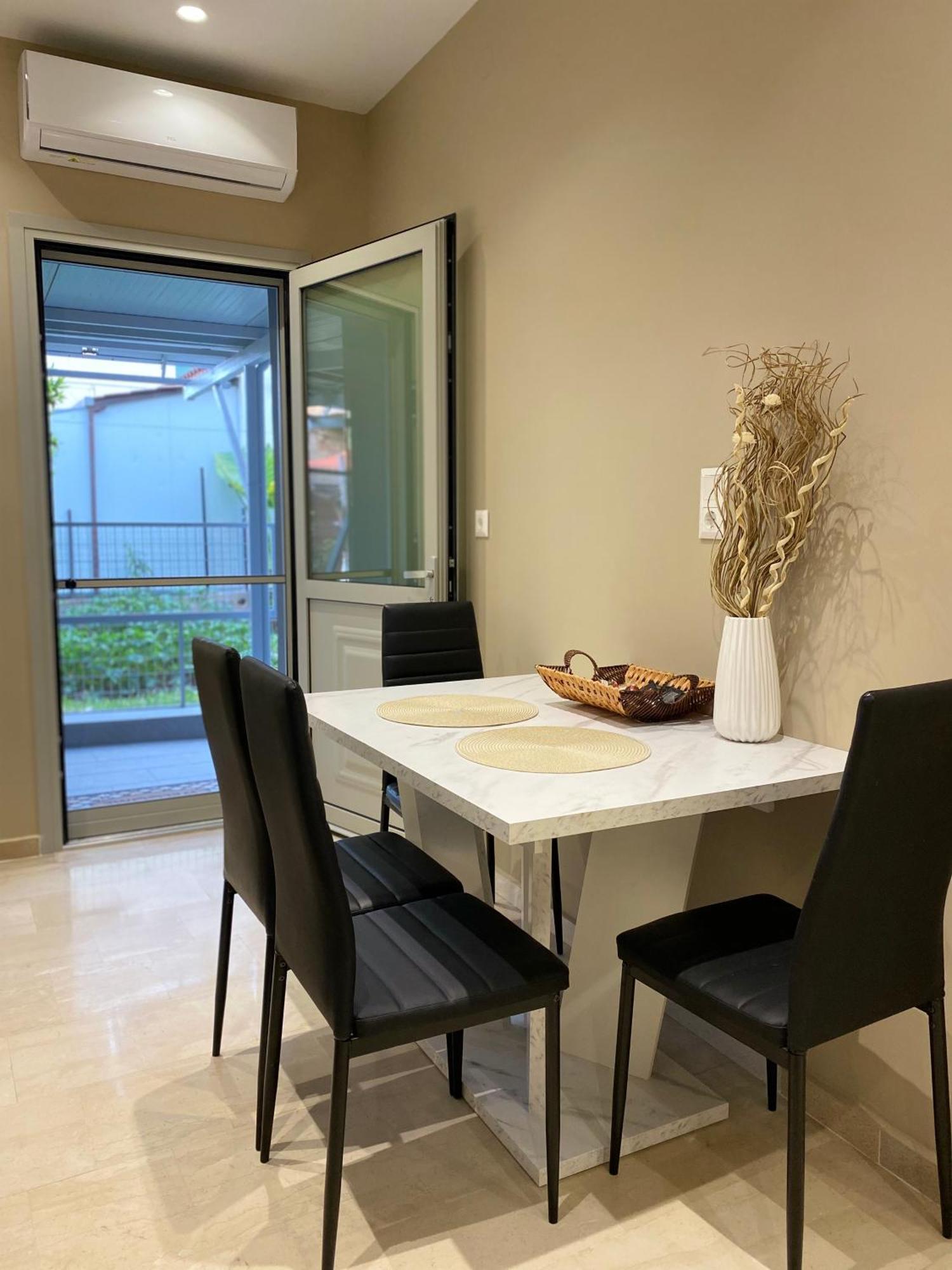 沃尼扎Family House Near Lefkada别墅 外观 照片